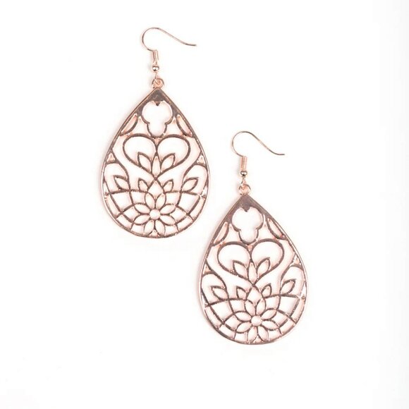 Paparazzi Jewelry Accessories - Lovely Lotus - Rose Gold Earrings - Vintage - Picture 4 of 4